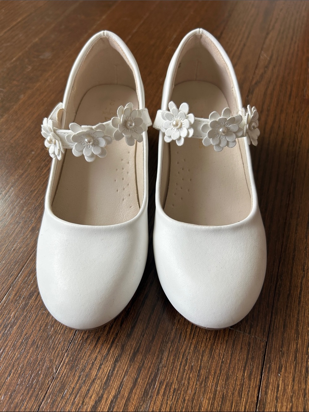 Dream Pairs Girls White Floral Strap Dress Shoes